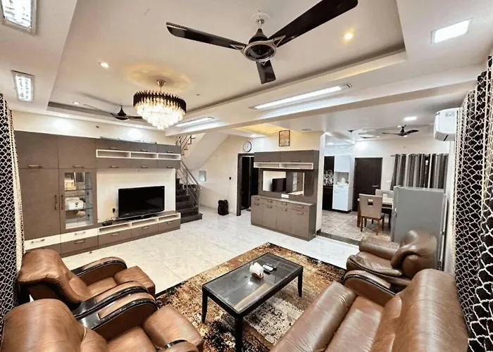 Leisure Villa Khandala 